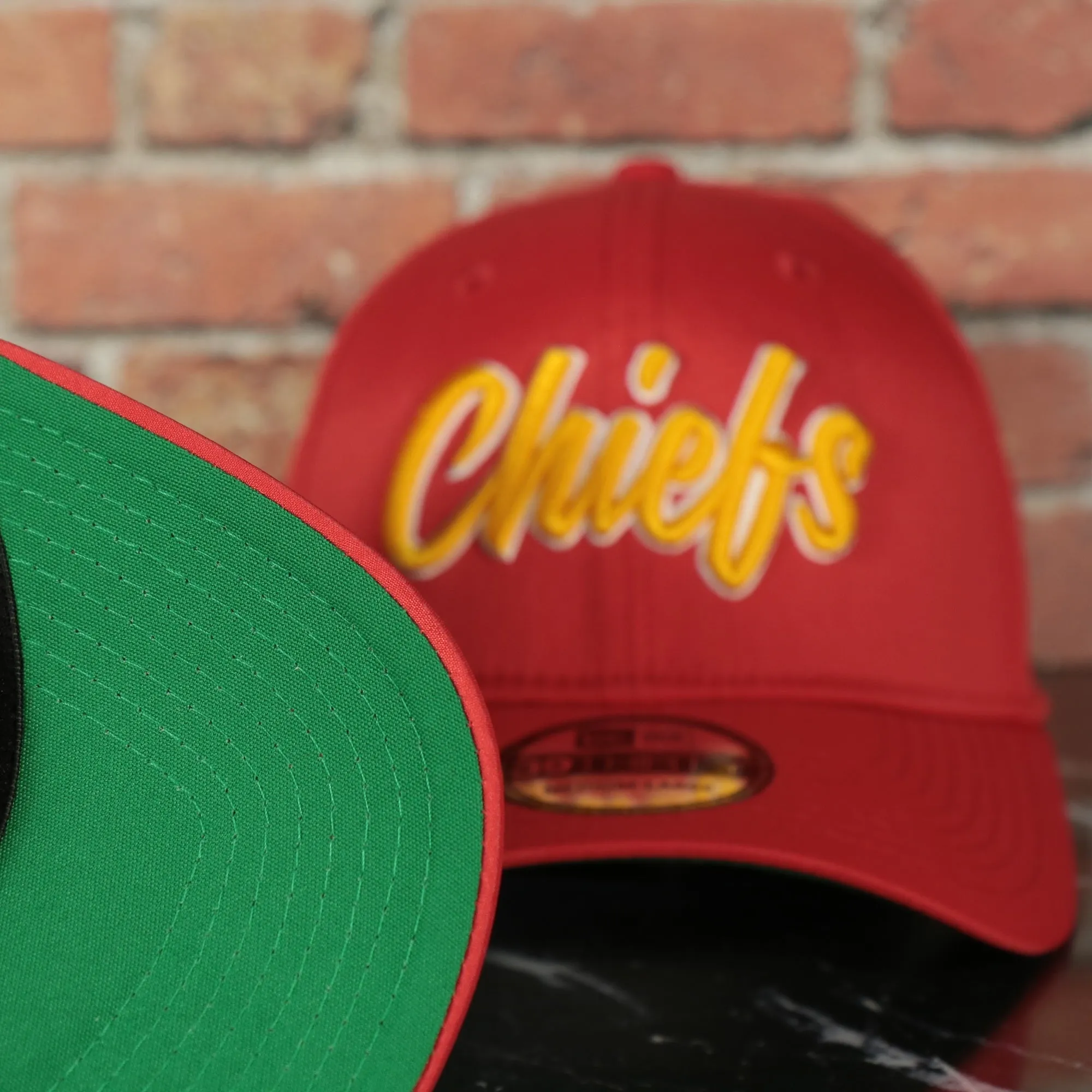 Kansas City Chiefs Est. 1960 side Patch NFL 100th Season Green Bottom | Red 39Thirty Flexfit Hat