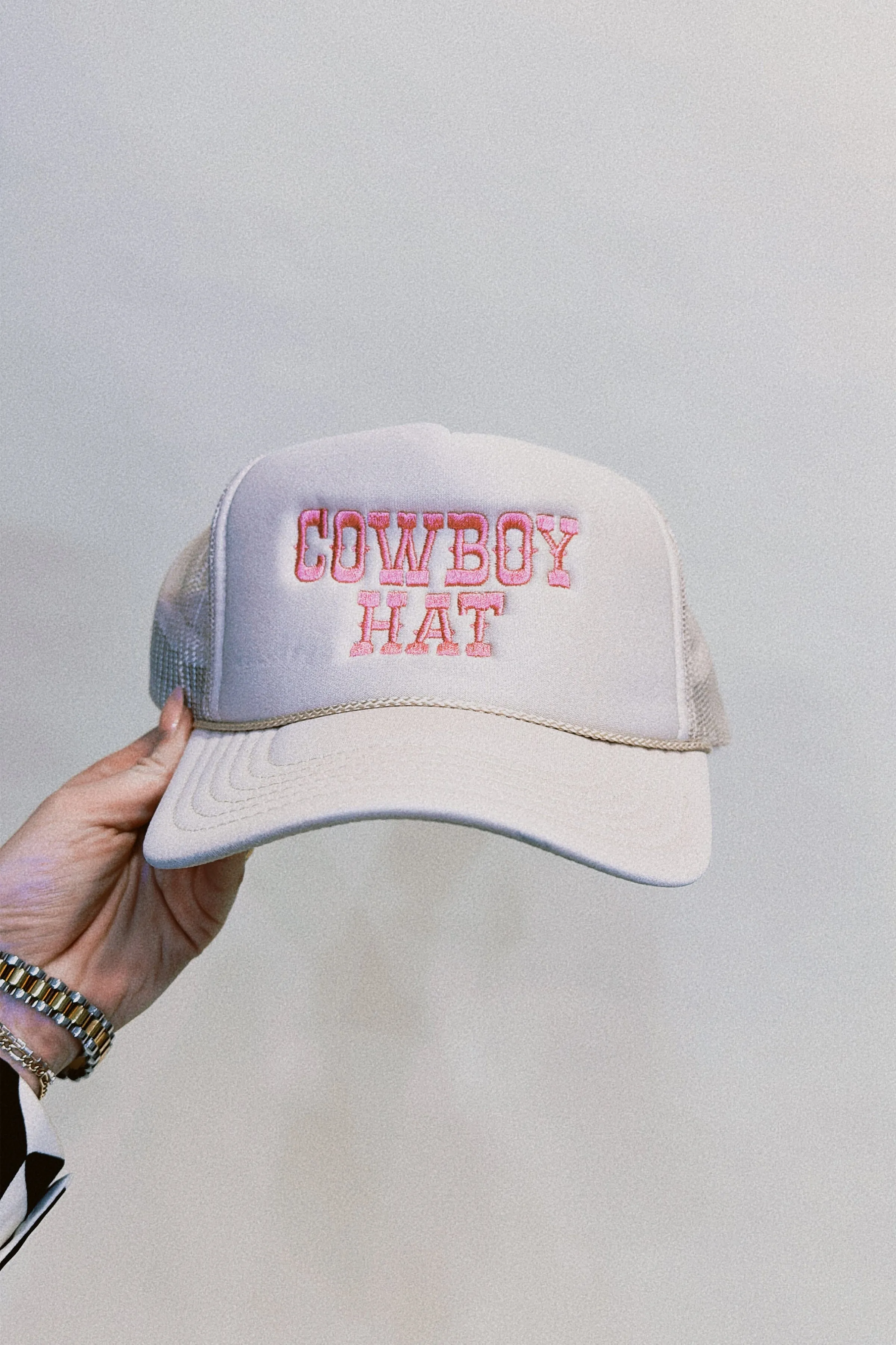 KENZ KUSTOMZ | Cowboy Hat Trucker Hat - Beige