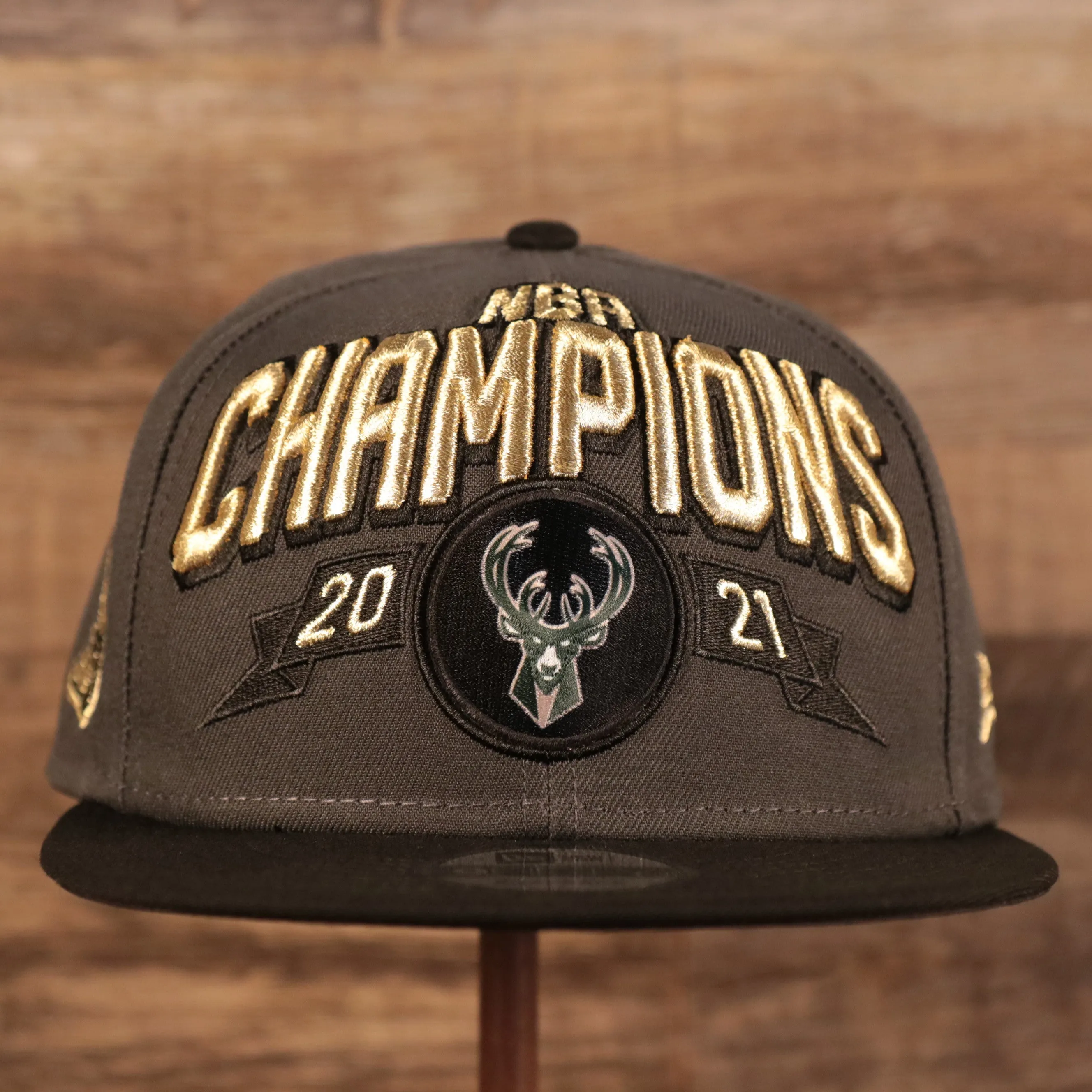 Milwaukee Bucks 2021 NBA Champions Trophy Locker Room 9Fifty Snapback Hat