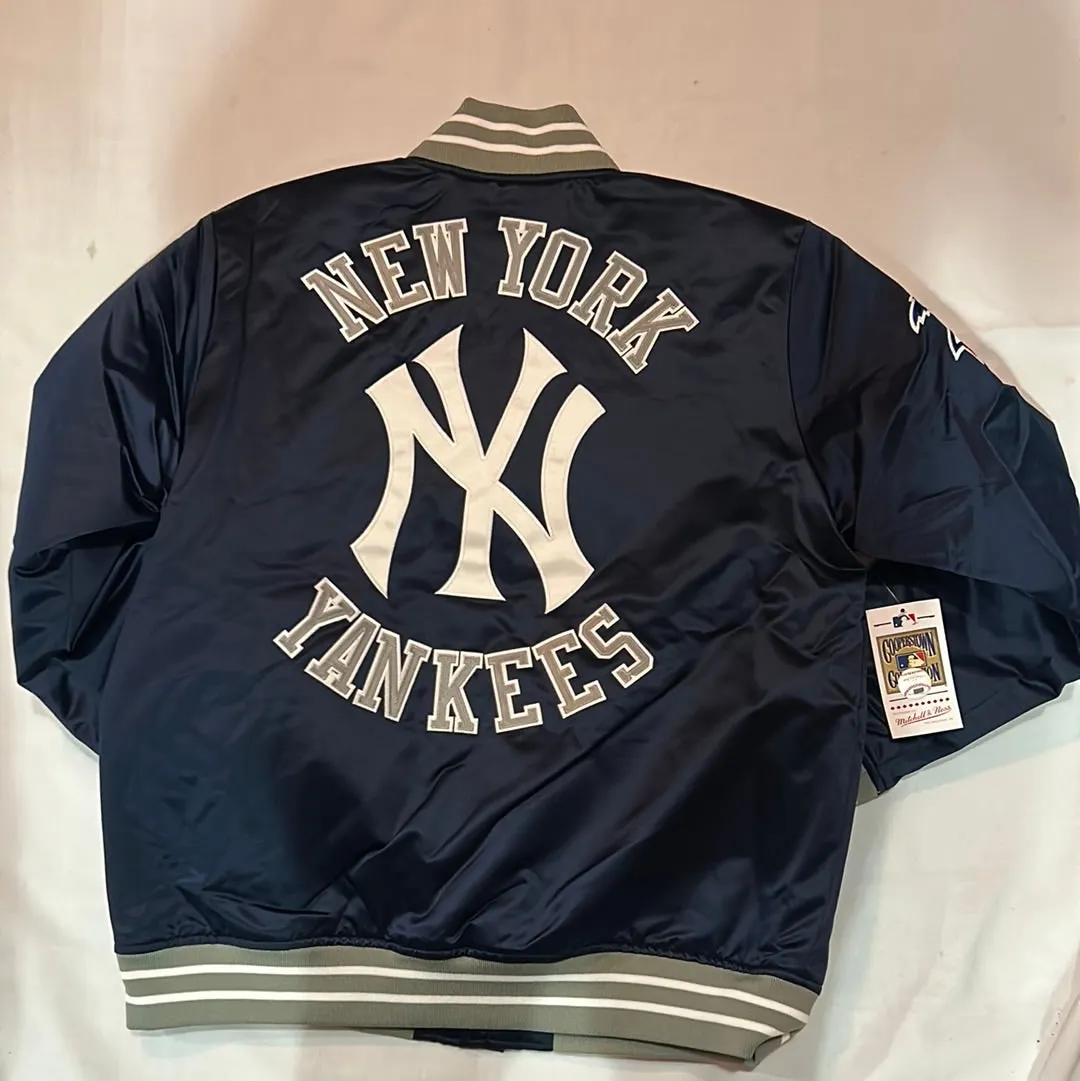 New York Yankees MLB Mitchell & Ness Cooperstown Collection Satin Heavyweight Mens Jacket