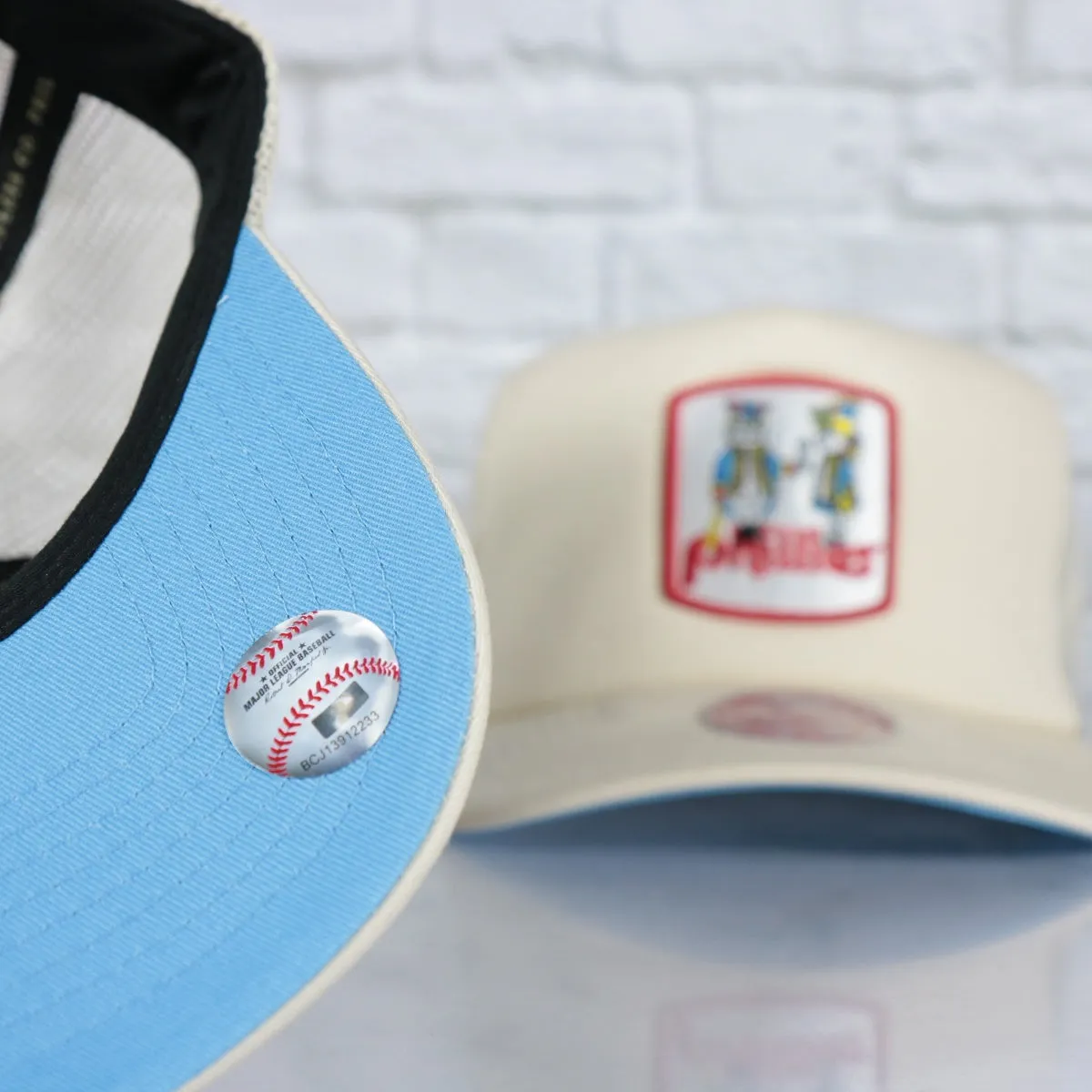 Philadelphia Phillies Cooperstown Evergreen Pro Sky Blue bottom | Off White Trucker Hat