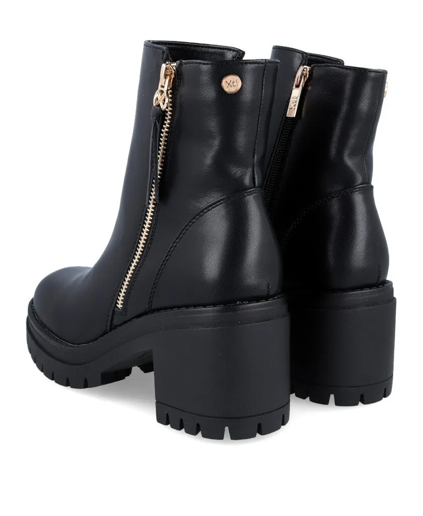 Xti 141538 Casual booties with thick black heel